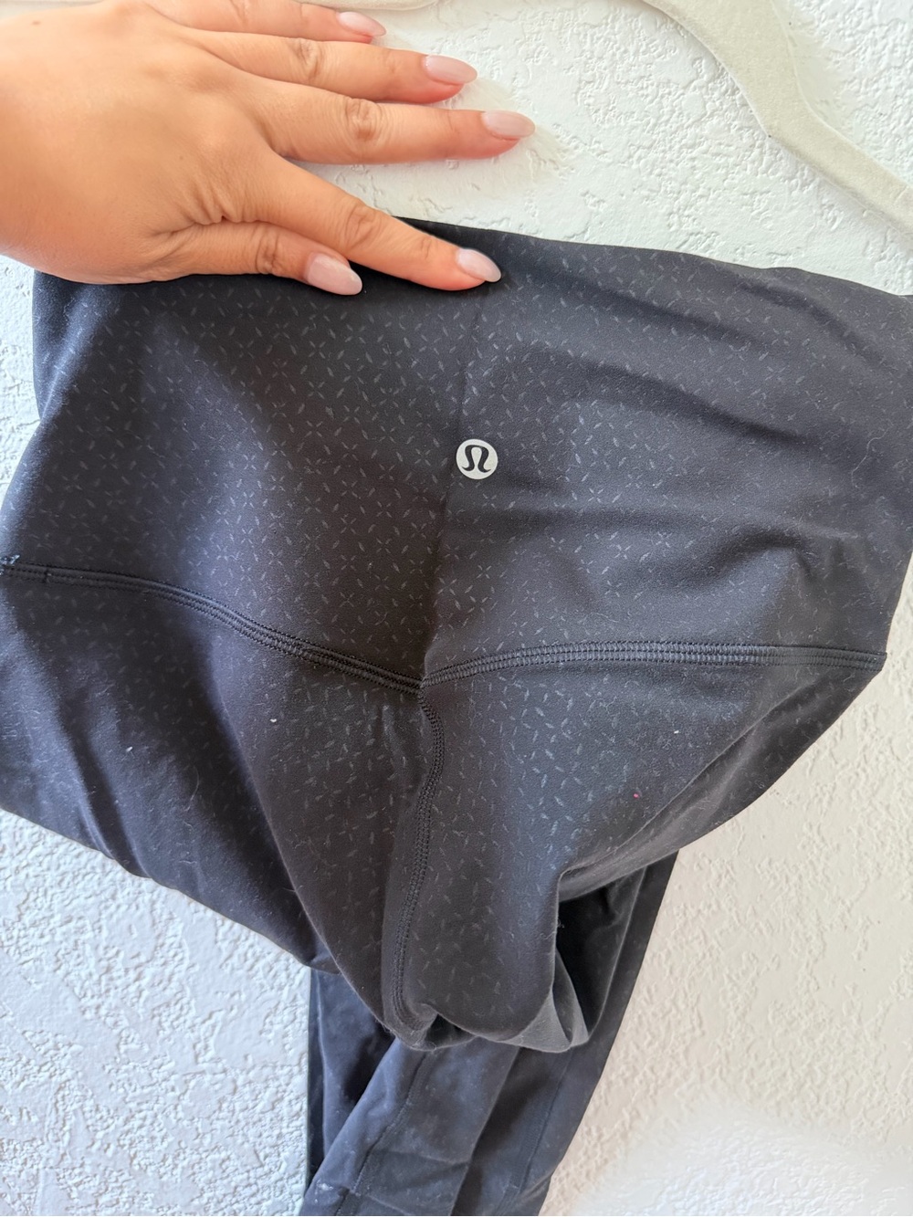 lululemon athletica Black align leggings size 4 inseam 28"